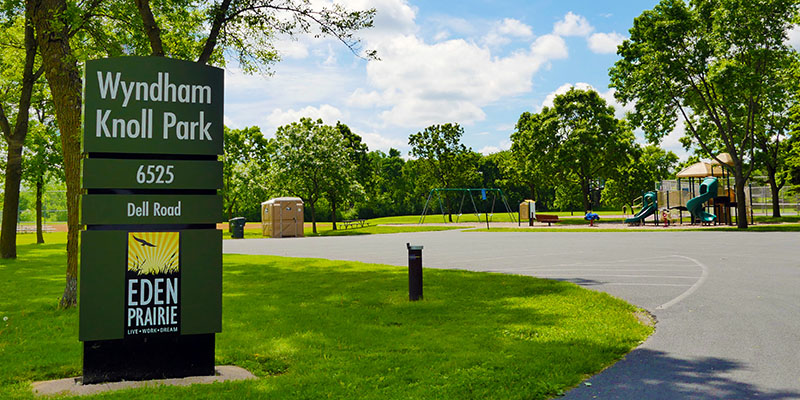 Wyndham Knoll Park and Sign in Eden Prairie, MN